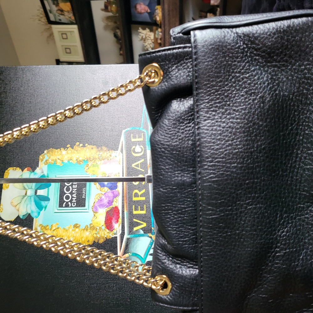 Michael Kors Black Leather Shoulder Bag - Picture 5 of 8